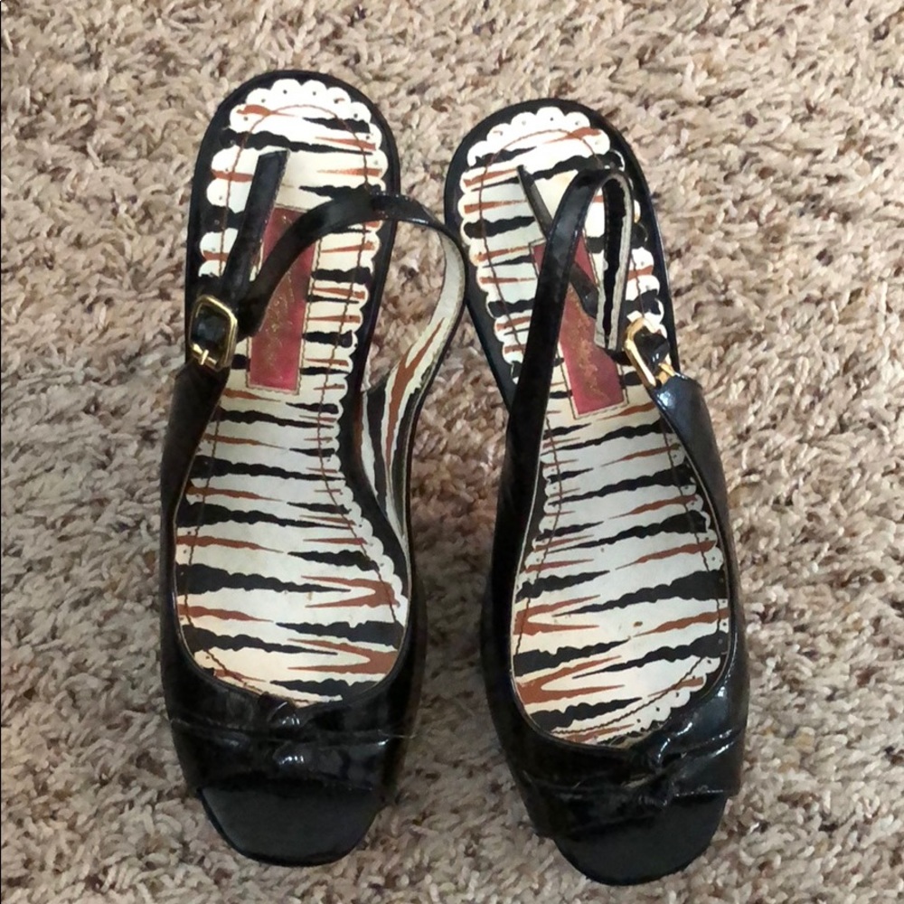 Betsey Johnson Black slingback peep toe pumps